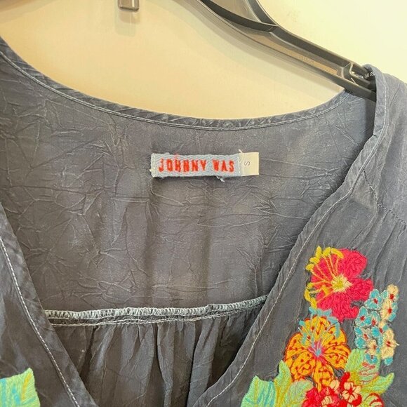 Johnny Was Embroidered Flower Boho Tunic Blouse Navy Blue S 3/4 Sleeve V-Neck - Picture 3 of 5